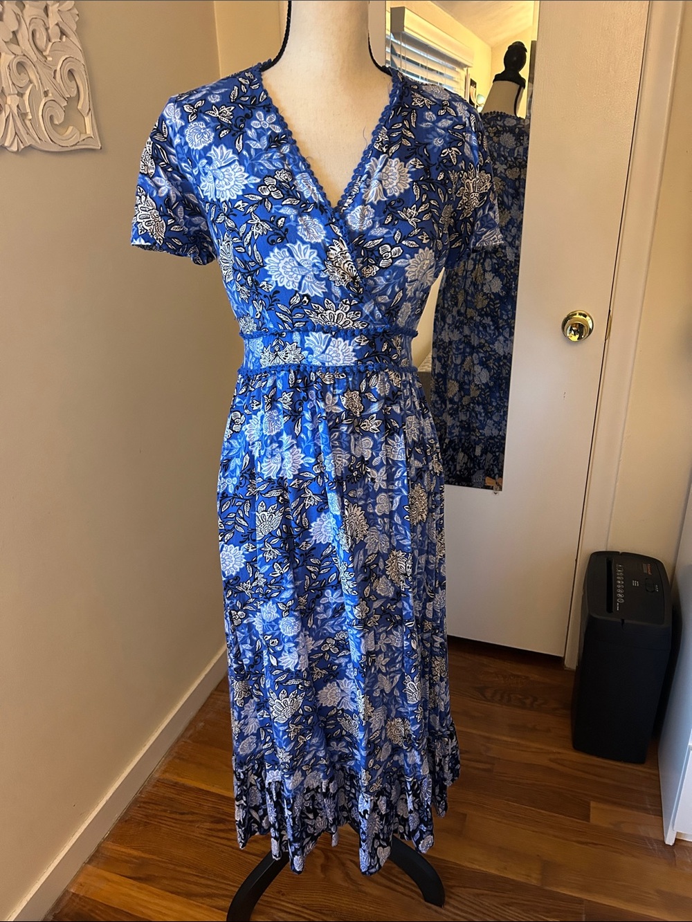Jessica Simpson Blue Floral Dress